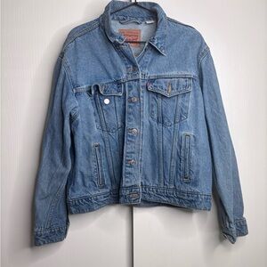 Levi’s Women’s Denim Trucker Jacket Blue Wash Size XL